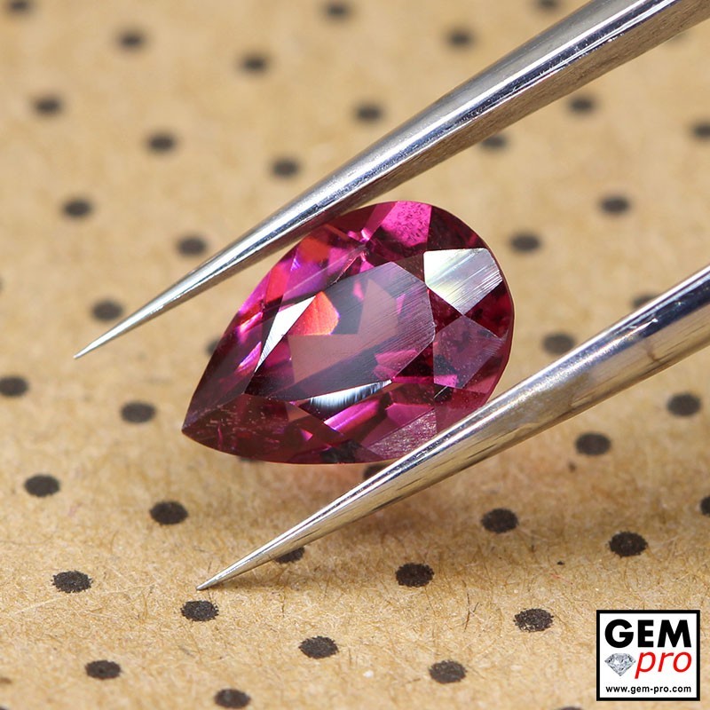 rhodolite garnet gemstone